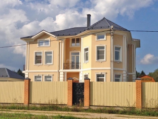 Дом из монолитного пенобетона в поселке Клевер Парк, Клинский район, Московская область
